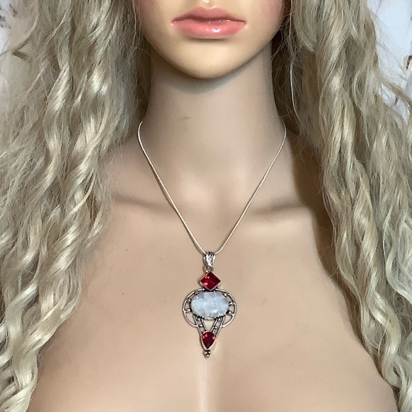 🌺 VICTORIAN MOONSTONE RED RUBY NECKLACE PENDANT CELTIC GEM CRYSTAL VAMPIRE CHIC - Picture 6 of 10